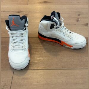 Women’s Air Jordan High Tops Size 9 Orange and White